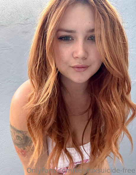 kelyfoxsuicide free star archive