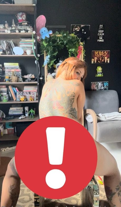 kelyfoxsuicide free model hot images