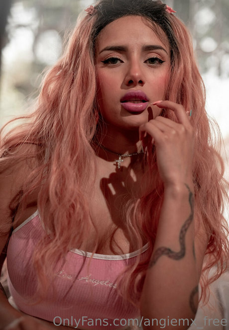 angiemx free exclusive model image