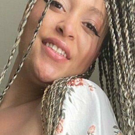 baby40k star xxx galleries