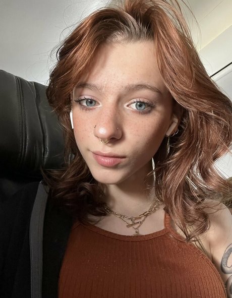 Tomis party model pornographic pics