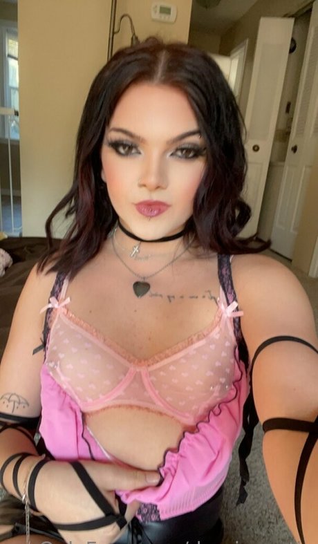 Demi Austin Looney nice pornstar img