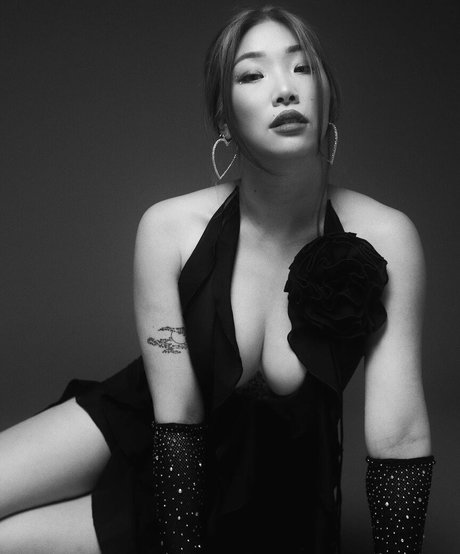 muscle girls onlyfans art nude img