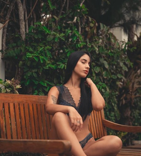 licking pussy onlyfans adult photos