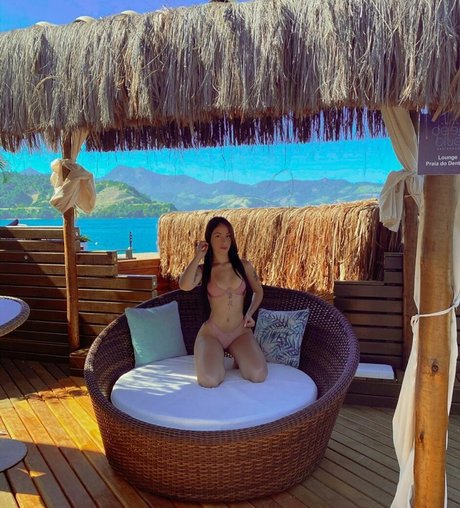 curvy naked onlyfans free porn image