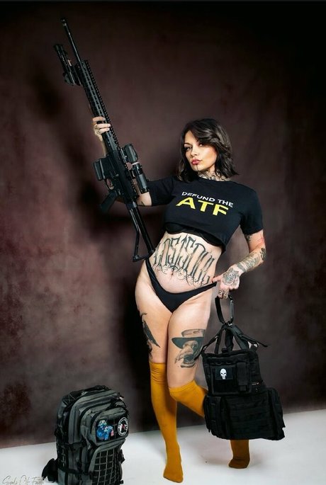 Gun Bunnies pretty pornstar photos