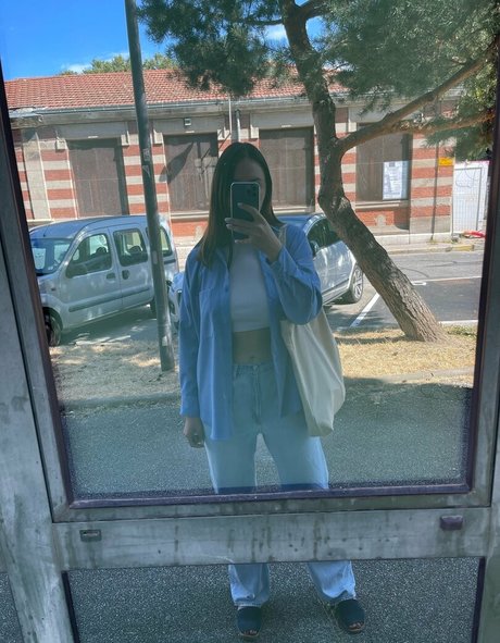 petite girls onlyfans hot naked images