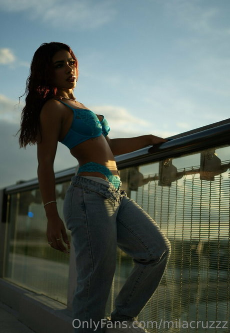 milacruzzz model free pic