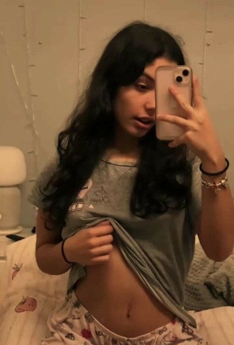 Alee Babe erotic star gallery