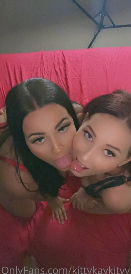 kittykaykityy model sexy galleries