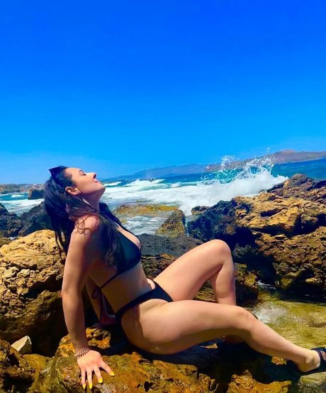 christina and the dane hot star img