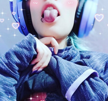 yumializirt pretty pornstar image