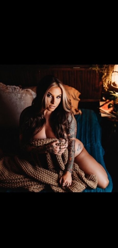 SimplyUncovered sexy pornstar img