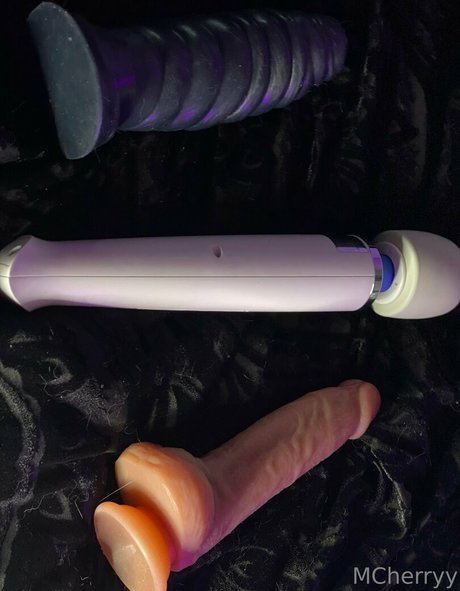 mcherryyy star nudes images