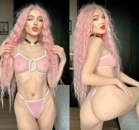 cami diva naked model image