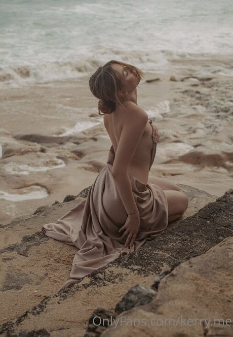 kerry me beautiful model photo