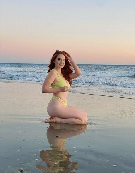 Kaiti Mackenzie hd actress img