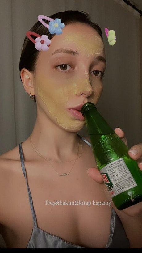 Meltem Koc star free pictures