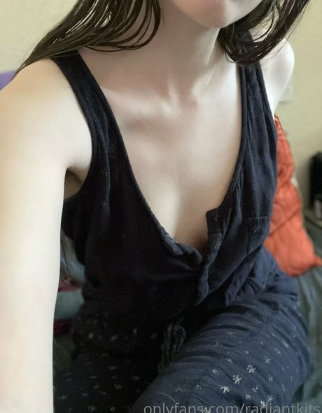 radiantkitsune model nudes photos