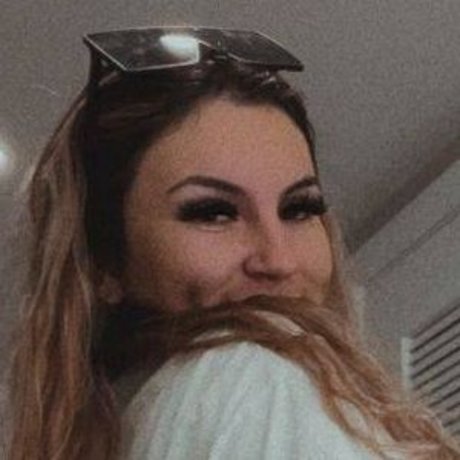 Astr0girll erotic model pictures