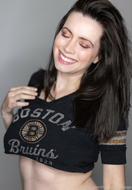 naked onlyfans adult photo