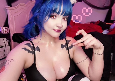 Succubus sushi beautiful actress pic