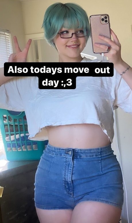 Succubus sushi exclusive model pics