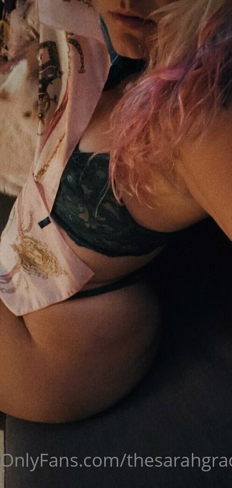 The Sarah Gracie model top image