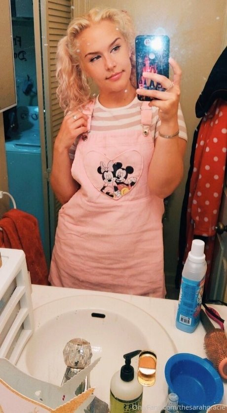 The Sarah Gracie actress photos