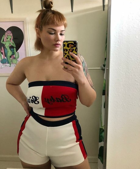 hairy pregnant onlyfans art nude gallery