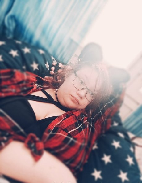 peachycat8 model nude img