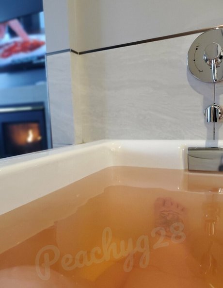 peachyg28 sexy model archive