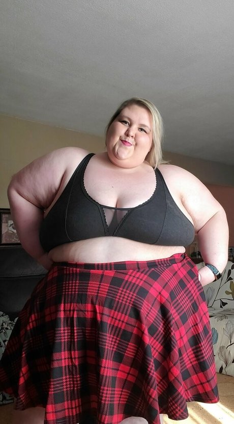 peachyg28 pornstar hot photo