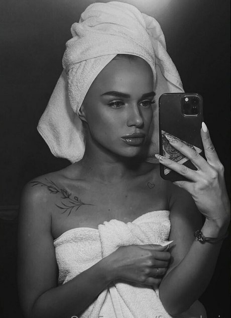 freemelanie Photo Gallery