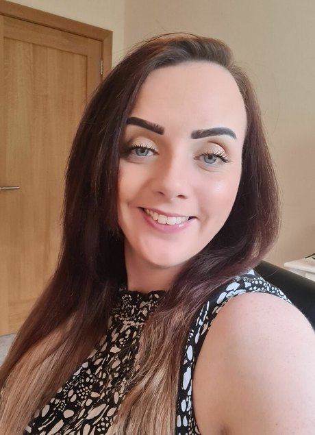 blonde babe onlyfans pretty pictures