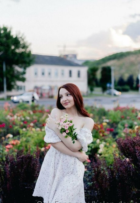 Helen Davis pornographic star gallery