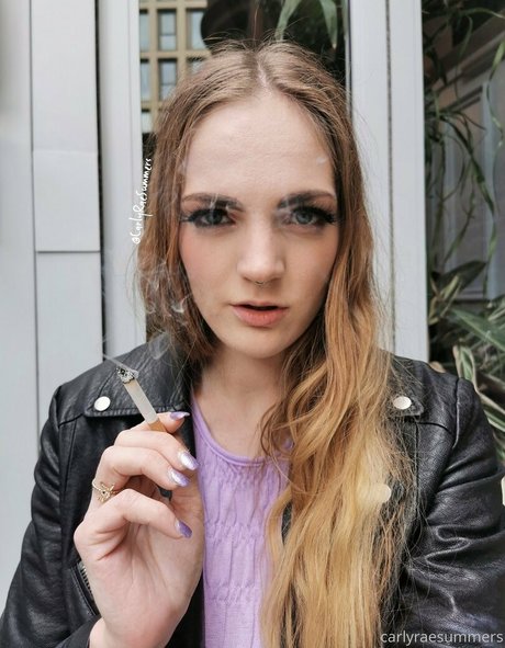 carlyraesummers pornstar naked gallery