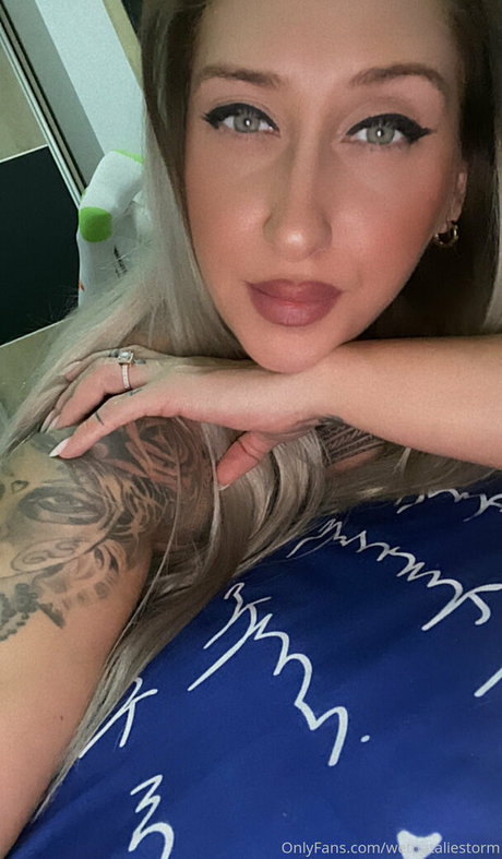 anksunamoon star nice pic