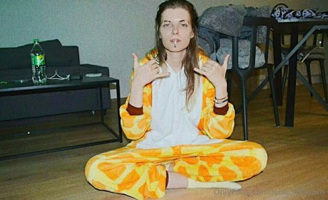 lunar unicorn naked model img