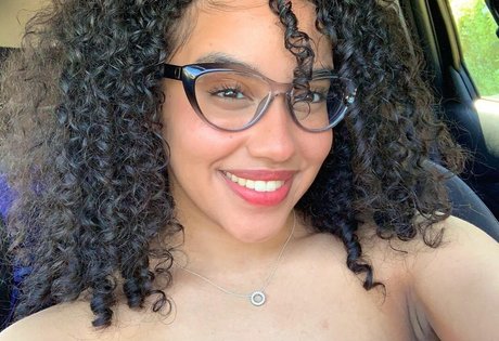 itsqueennovaa star erotic pics