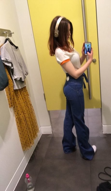 Dakota Blue Richards nude star images