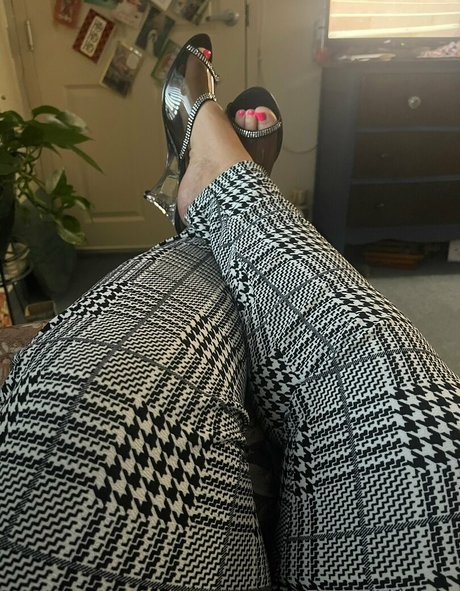 Freekielikeme star art galleries