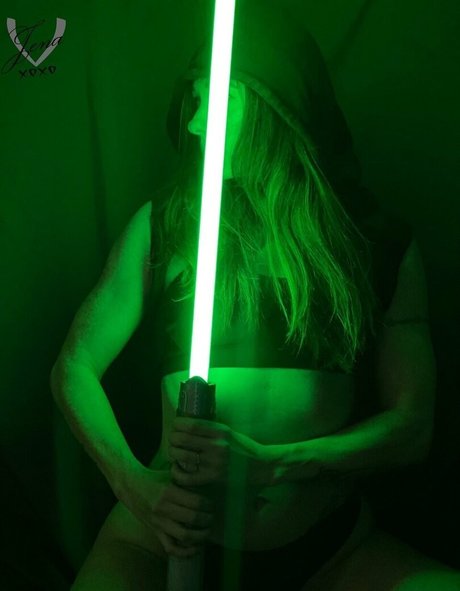 jenavxoxo top star img