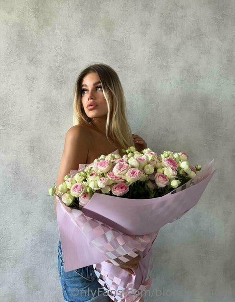 femdom facesitting onlyfans beautiful image