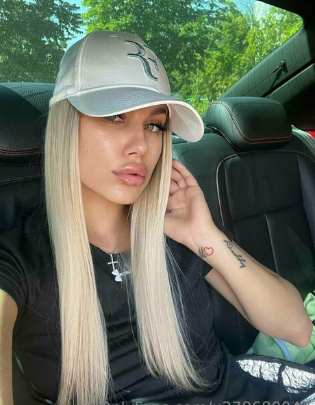 blondy angel model nude archive