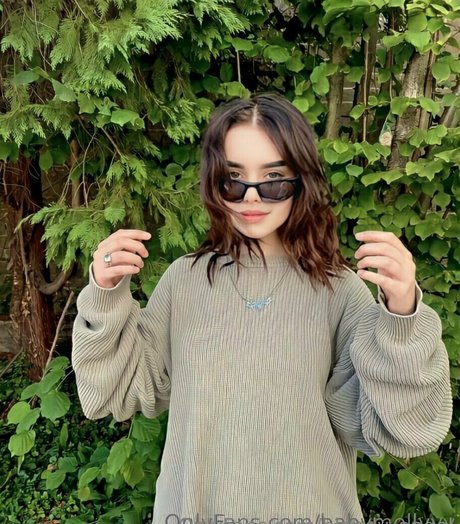 blondy angel beautiful actress photo