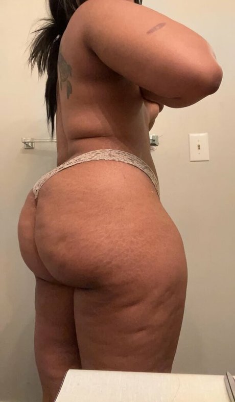 Flaminhotriah model free photos