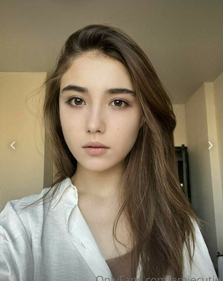 Lizzyhoney star beautiful photos