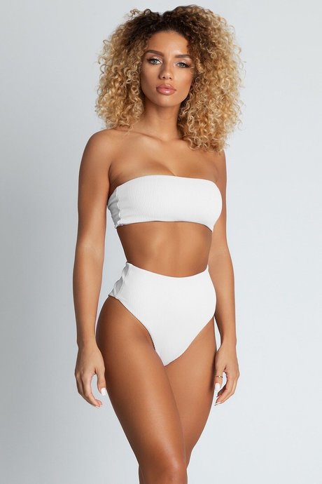 skinny milf onlyfans hot nude img