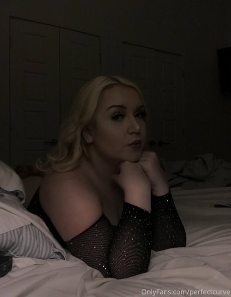 oliviaskiesvip pornstar pics
